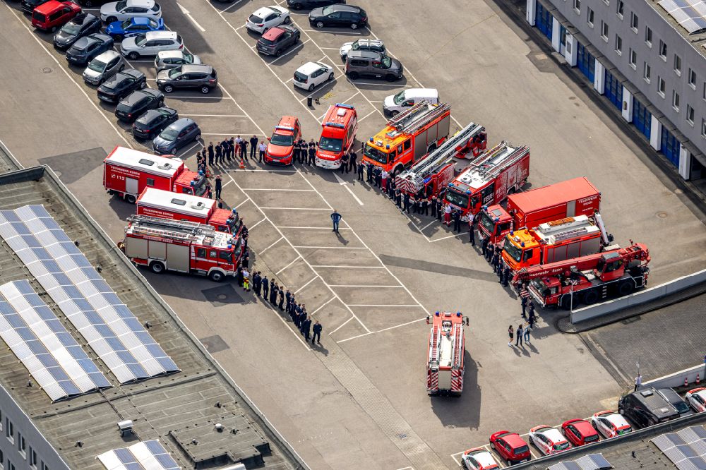 Essen from the bird's eye view: Firehouse - site of the fire depot of the professional fire eating at the Iron Hand in Essen in North Rhine-Westphalia