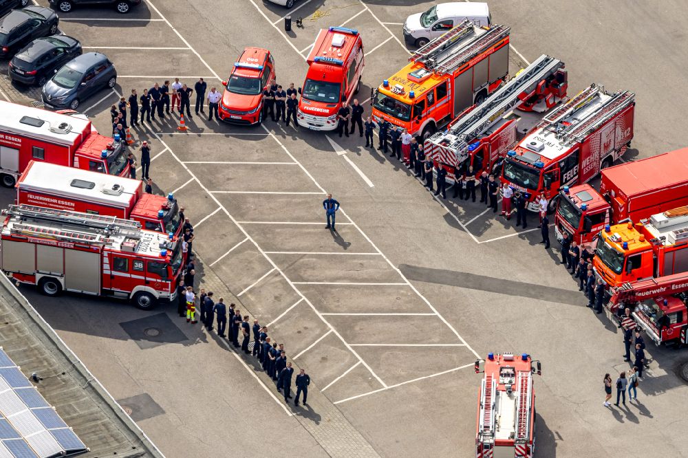 Aerial image Essen - Firehouse - site of the fire depot of the professional fire eating at the Iron Hand in Essen in North Rhine-Westphalia
