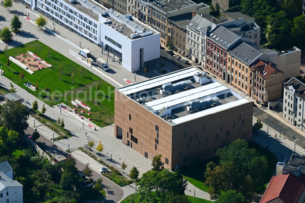 Halle (Saale) from above - Library building of the university and state library branch Steintorcampus on Emil-Abderhalden-Strasse in Halle (Saale) in the state Saxony-Anhalt, Germany