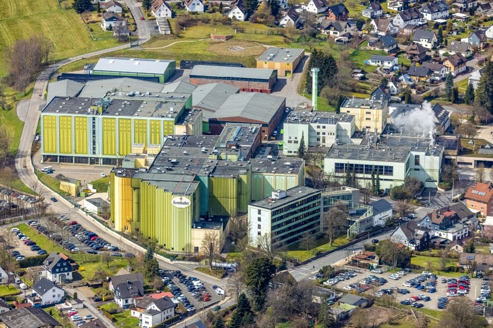 Aerial image Kreuztal - Building and production halls on the premises of the brewery Krombacher Brauerei on Hagener Strasse in Kreuztal in the state North Rhine-Westphalia, Germany