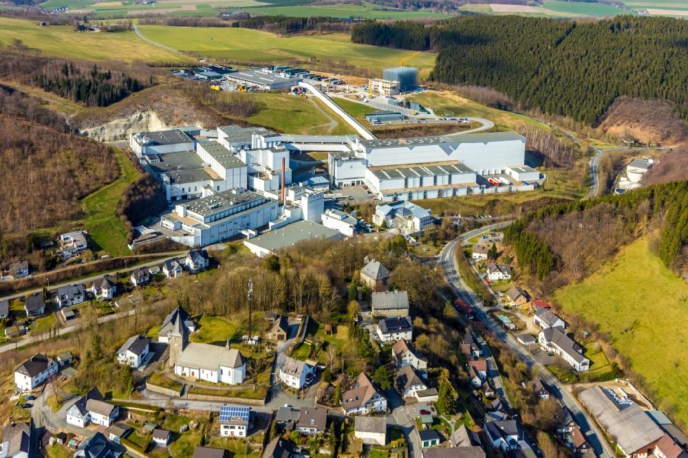 Grevenstein from above - Buildings and production halls on the factory premises of the brewery - Veltinsbrauerei An der Streue in Grevenstein in the state of North Rhine-Westphalia
