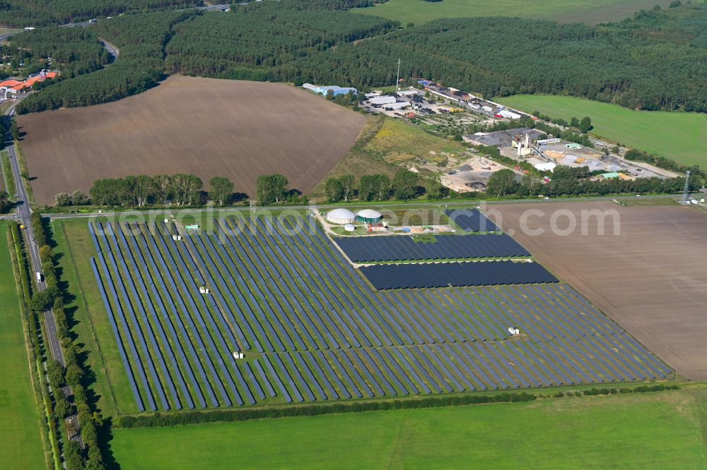 Aerial image Brenz - Biogas storage container in the biogas park Biogas Produktion Brenz GmbH and solar field in Brenz in the state Mecklenburg - Western Pomerania, Germany