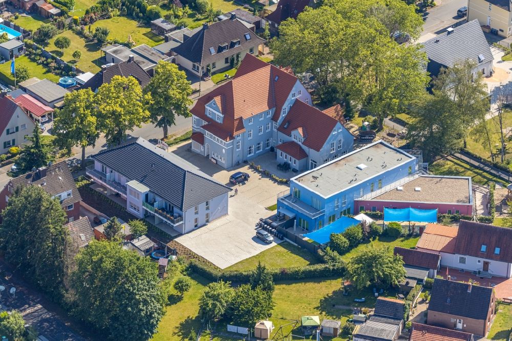 Hamm from above - Blue residential building on Bockelweg in the Heessen part of Hamm in the state of North Rhine-Westphalia