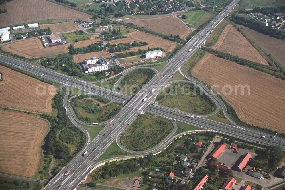 Aerial photograph Halle Sachsen-Anhalt) - Blick auf das Autobahnkreuz A14 / B100 bei Halle / Peissen.