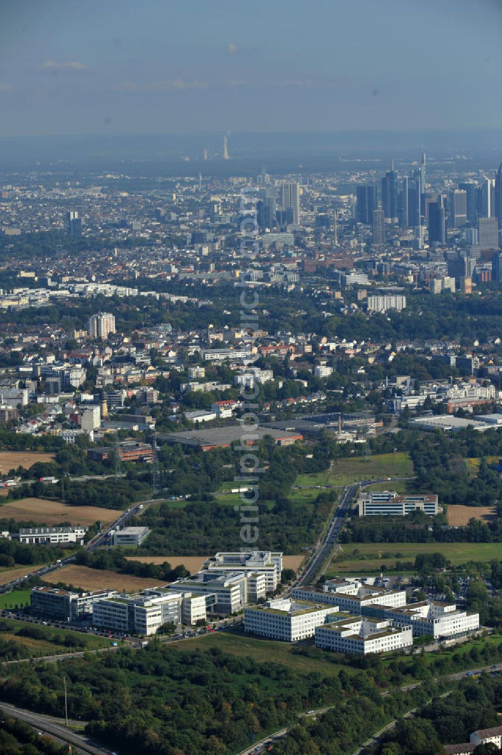 Aerial photograph Frankfurt am Main - View of the office and retail building area on the Wilhem-Fey-road in district of Eschborn interchange Sossenheim. A project of the UniCredit Group - formerly HVB Real Estate
