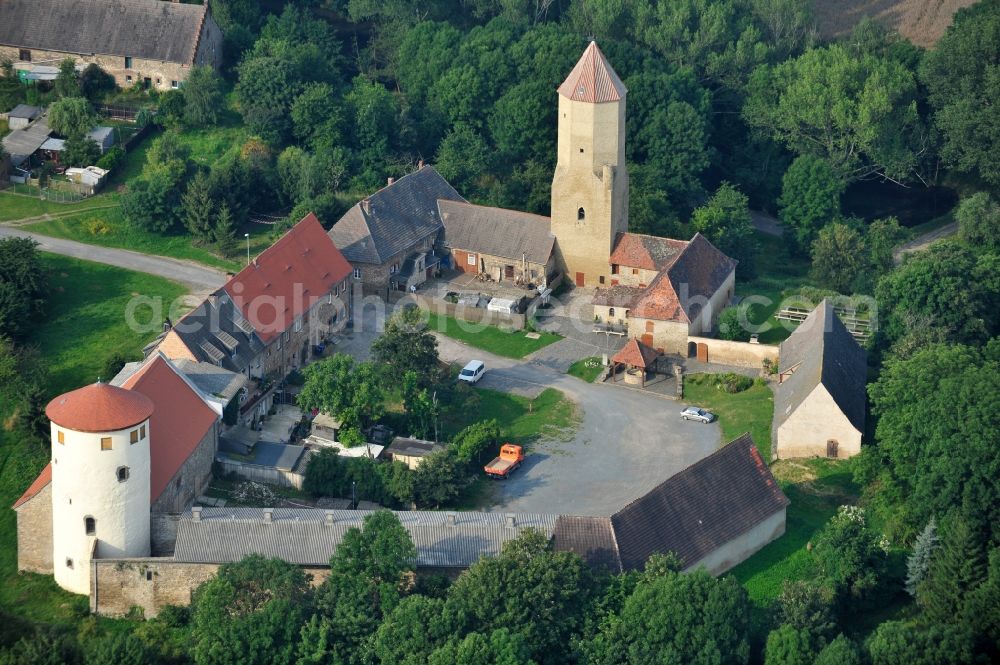 Freckleben from above - View of the castle Freckleben in the homonymous city in Saxony-Anhalt. It is a Romanesque castle, which has emerged 900-1000 and is located in promontory. The well-preserved wall construction and the castle keep with a rotary spindle ladder can be visited