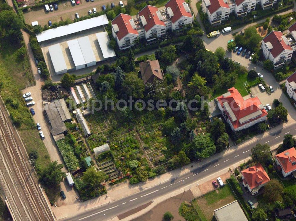 Aerial photograph Pirna (Sachsen) - Blick auf den Gartenbaubetrieb am Flugplatz Pirna