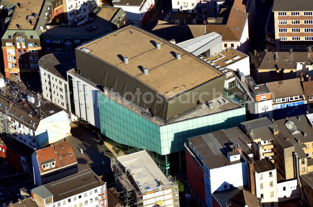 Aerial photograph Dortmund - View at the Konzerthaus Dortmund in North Rhine-Westphalia. It is in Brueckstrasse district at the intersection of Brueckstrasse with the Ludwig Street. The hall has 1500 seats, of which 900 can be used as small hall, and is characterized by a modern steel and glass architecture