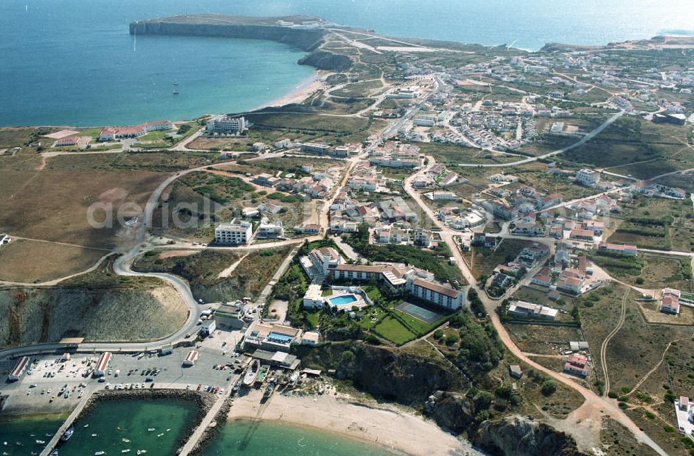 Aerial photograph Ponta de Sagres - Blick auf den am östlichen Stadtrand gelegenen Yachthafen Sagres an der Algarve in Portugal