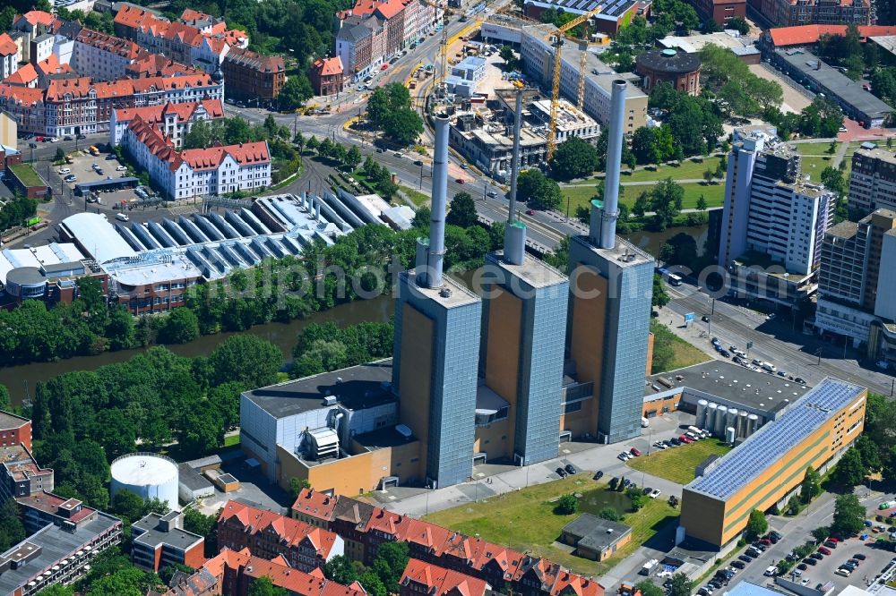 Hannover from above - Power station plants of the combined heat and power station - regional heat Heizkraftwerk Linden on Spinnereistrasse in Hannover in the state Lower Saxony, Germany