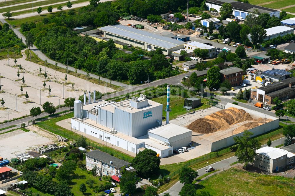 Magdeburg from above - Power station plants of the combined heat and power station - regional heat of SWM on street Maelzerstrasse in the district Brueckfeld in Magdeburg in the state Saxony-Anhalt, Germany