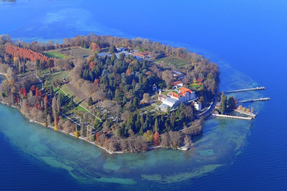 Aerial photograph Mainau - Lake Island Mainau in the Lake Constance in Konstanz in the state Baden-Wuerttemberg