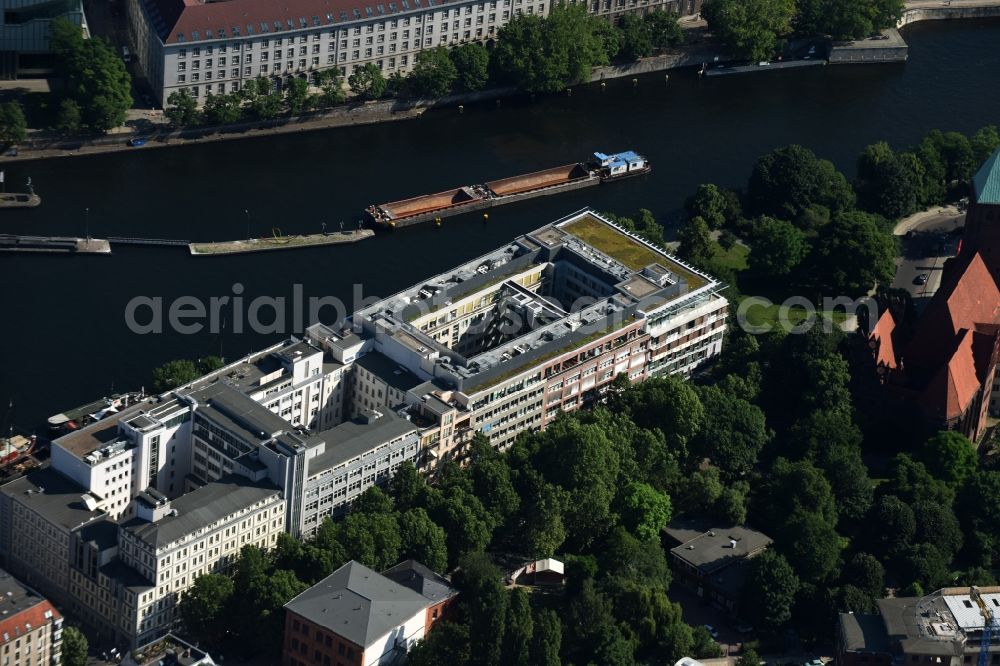 Berlin from the bird's eye view: Embassy buildings and grounds of the Diplomatic Missions of Brazil, Republic Kosovo und der Republic Angola in Berlin