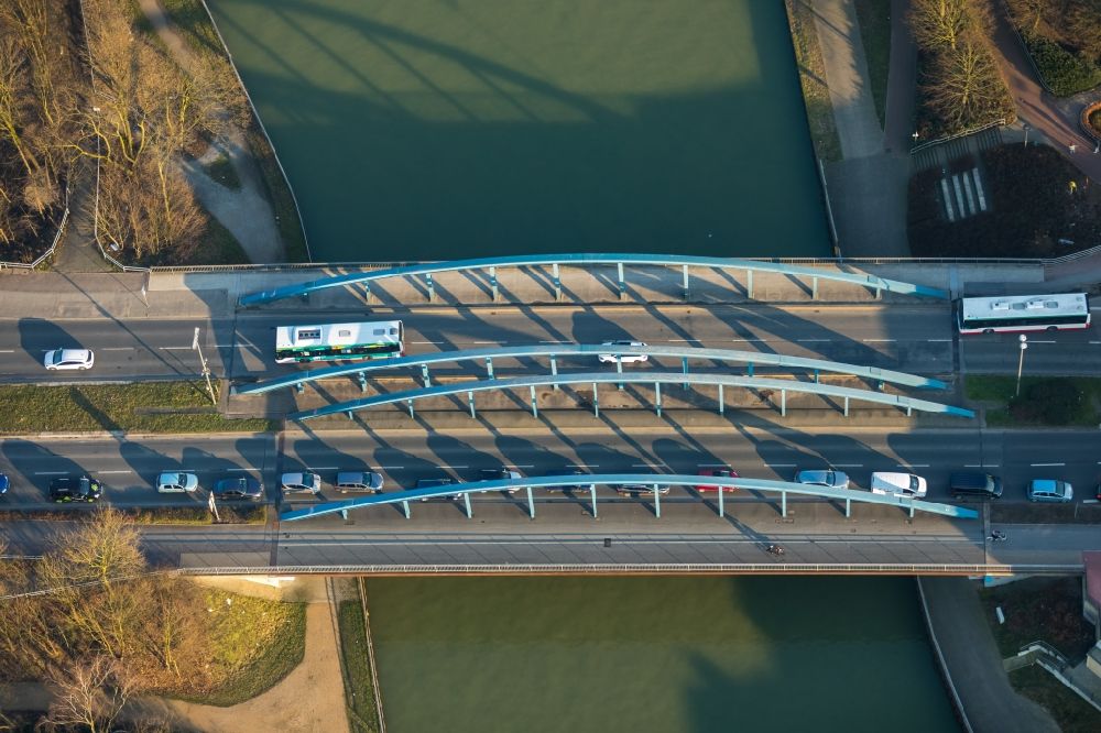 Aerial photograph Dorsten - Road bridge construction along the Borkener Strasse ueber den Wesel-Datteln-Kanal in Dorsten in the state North Rhine-Westphalia, Germany
