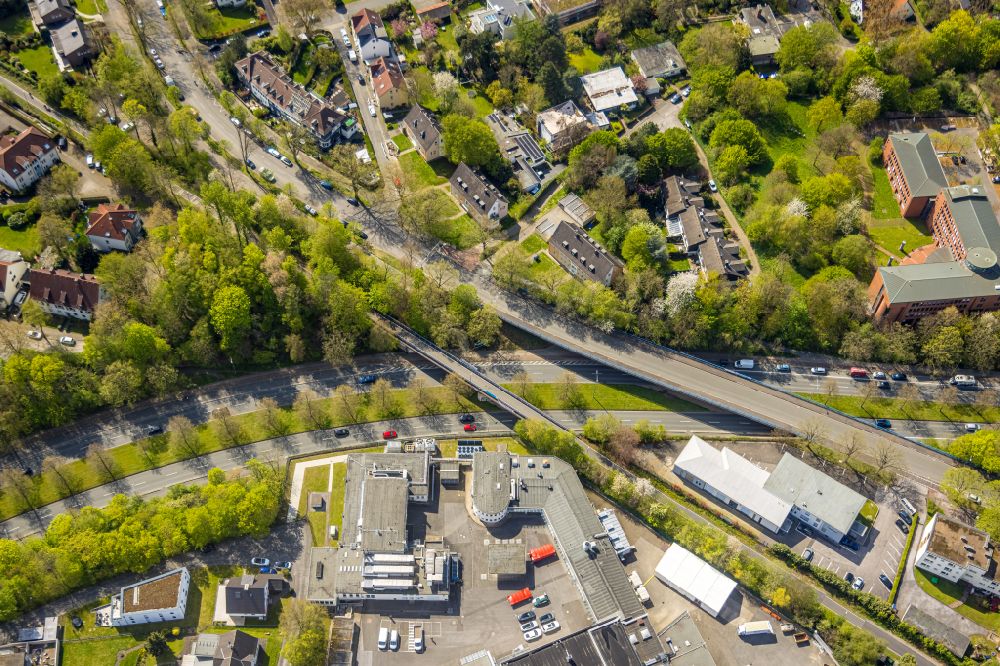 Aerial image Wiemelhausen - Road bridge structure along the road Steinring - Waldring and cycle path bridge in Wiemelhausen in the Ruhr area in the state North Rhine-Westphalia, Germany