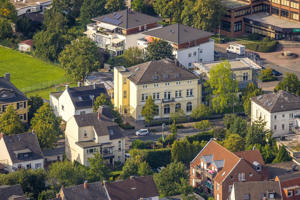 Aerial photograph Beckum - Office building - Ensemble on street Alleestrasse in Beckum at Ruhrgebiet in the state North Rhine-Westphalia, Germany