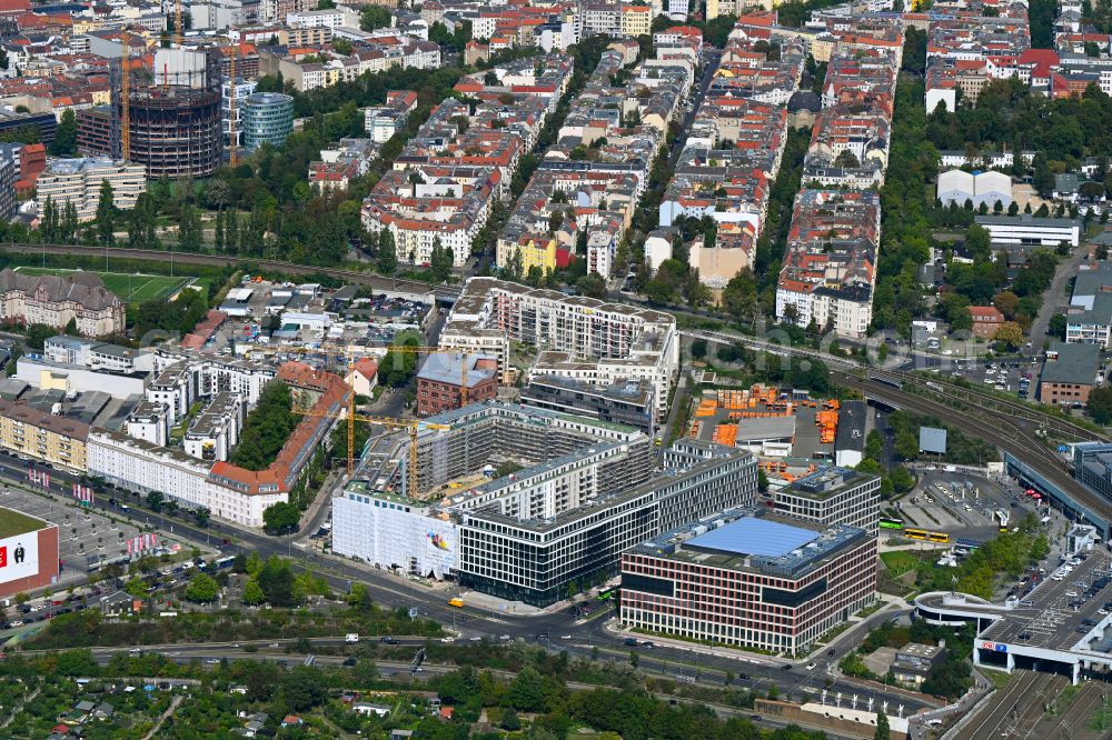 Aerial image Berlin - Building of an Office building - Ensemble EDGE Suedkreuz Berlin on street Sachsendamm in the district Schoeneberg in Berlin, Germany