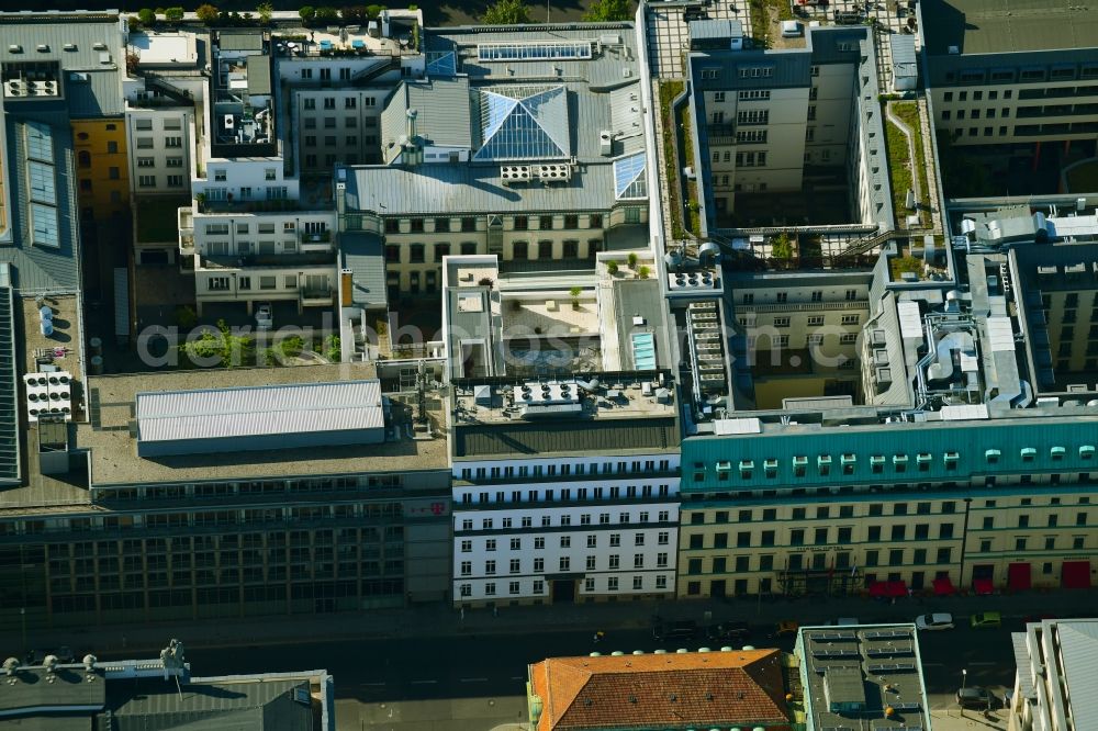 Aerial image Berlin - Office building - Ensemble of Robert Bosch Stiftung GmbH on Franzoesische Strasse - Jaegerstrasse - Hedwigskirchgasse in the district Mitte in Berlin, Germany