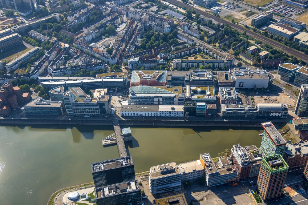 Aerial image Düsseldorf - Office building - Ensemble on Handelshafen in the district Unterbilk in Duesseldorf at Ruhrgebiet in the state North Rhine-Westphalia, Germany