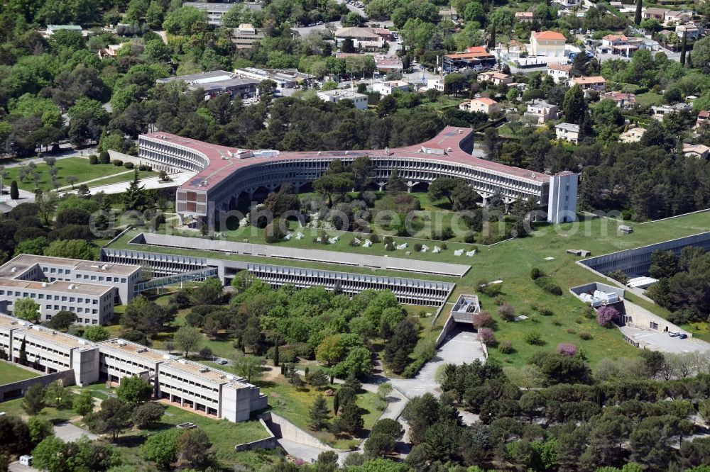 Nizza - Nice from the bird's eye view: Office building - Ensemble IBM France and school- Institut de Formation Sainte Marie in Nice in Provence-Alpes-Cote d'Azur, France