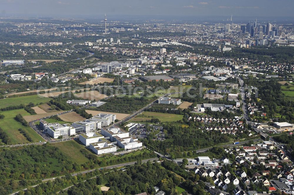 Aerial photograph Frankfurt am Main - Blick auf das Büro- und Geschäftshausareal an der Wilhem-Fey-Strasse / Flurscheideweg am Eschborner Dreieck im Stadtteil Sossenheim. Ein Projekt der UniCredit Group - vormals HVB Immobilien.