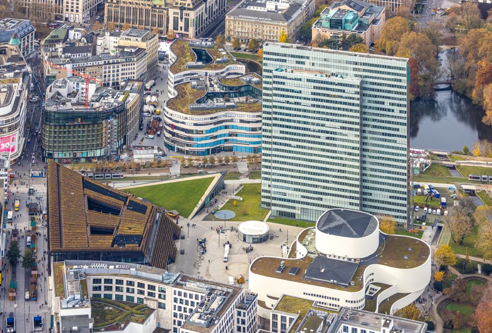 Aerial photograph Düsseldorf - Office and corporate management high-rise building Dreischeibenhaus in the district Stadtmitte in Duesseldorf at Ruhrgebiet in the state North Rhine-Westphalia, Germany