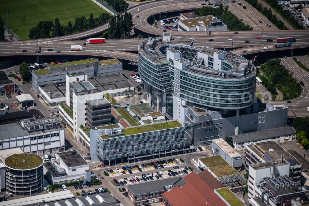 Stuttgart from the bird's eye view: office and corporate management high-rise building of Daimler Van Technology Center (VTC) on Merceofstrasse in the district Benzviertel in Stuttgart in the state Baden-Wurttemberg, Germany