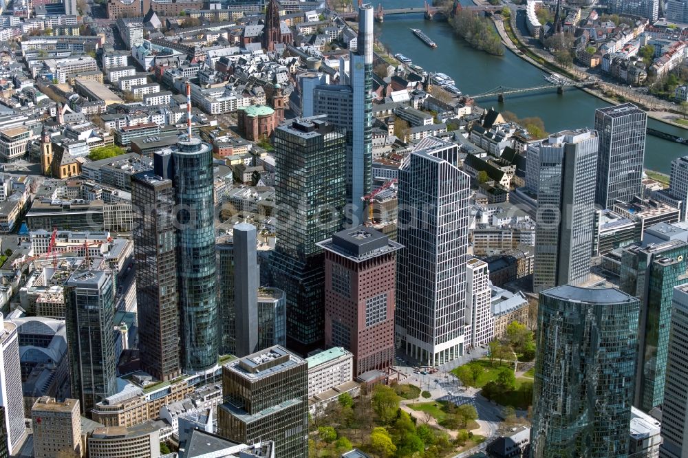 Frankfurt am Main from the bird's eye view: Office and corporate management high-rise building Taunusturm on the am Taunustor in the district Innenstadt in Frankfurt in the state Hesse, Germany