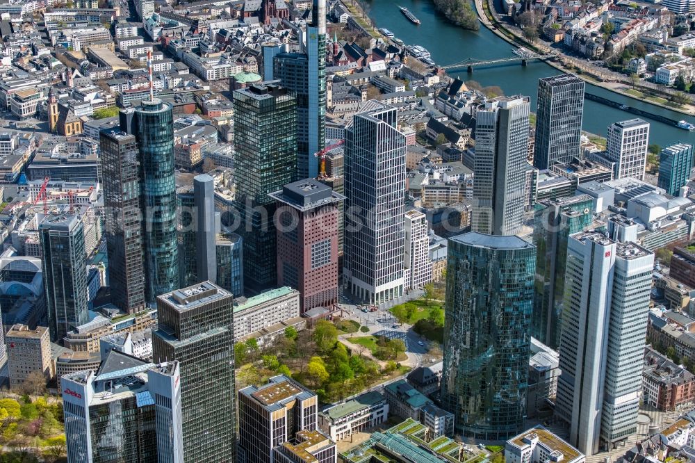 Aerial image Frankfurt am Main - Office and corporate management high-rise building Taunusturm on the am Taunustor in the district Innenstadt in Frankfurt in the state Hesse, Germany