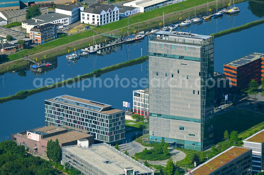 Aerial image Bremen - Office and corporate management high-rise building Wesertower Am Weser-Terminal on street Am Weser-Terminal in the district Ueberseestadt in Bremen, Germany