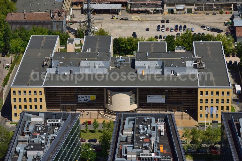 Aerial photograph Warschau - Office building on Domaniewska Street in the Mokotow District of Warsaw in Poland. The building is located in the business district of Mokotow. One of the tenants of the rent offices is the IT company Aster