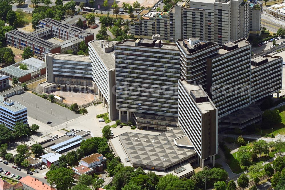 Aerial image Nürnberg - Office building of the administration and commercial building of the Federal Employment Agency on Weddigenstrasse in the district Ludwigsfeld in Nuremberg in the state Bavaria, Germany