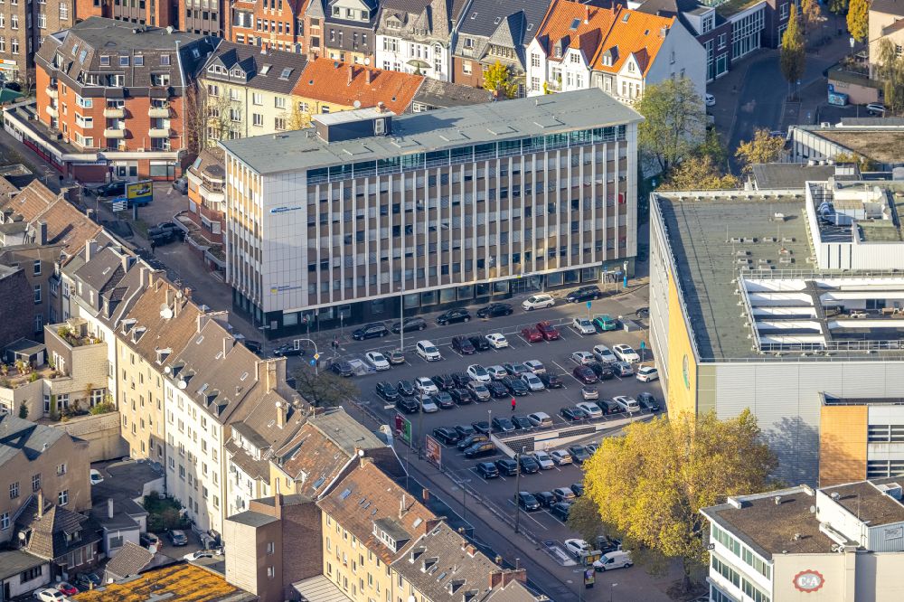 Aerial photograph Gelsenkirchen - Office building of the German Employee Academy DAA Gelsenkirchen and the German Pension Insurance Association on street Grasreinerstrasse in the district Altstadt in Gelsenkirchen at Ruhrgebiet in the state North Rhine-Westphalia, Germany