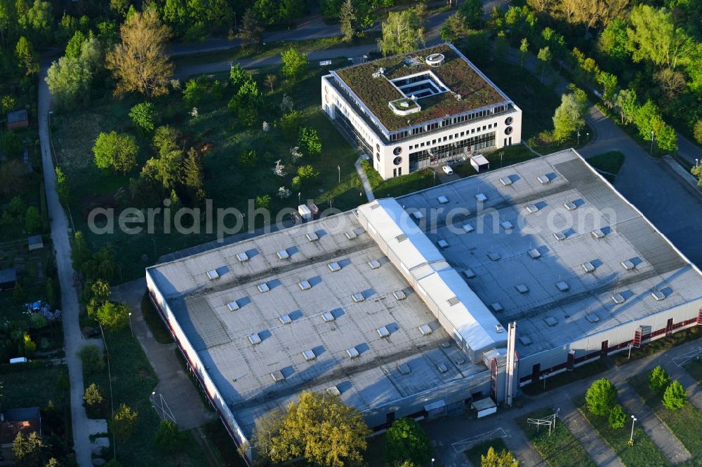 Aerial image Birkenwerder - Office building of Glueckskind Berlin GmbH on Triftweg in Birkenwerder in the state Brandenburg, Germany