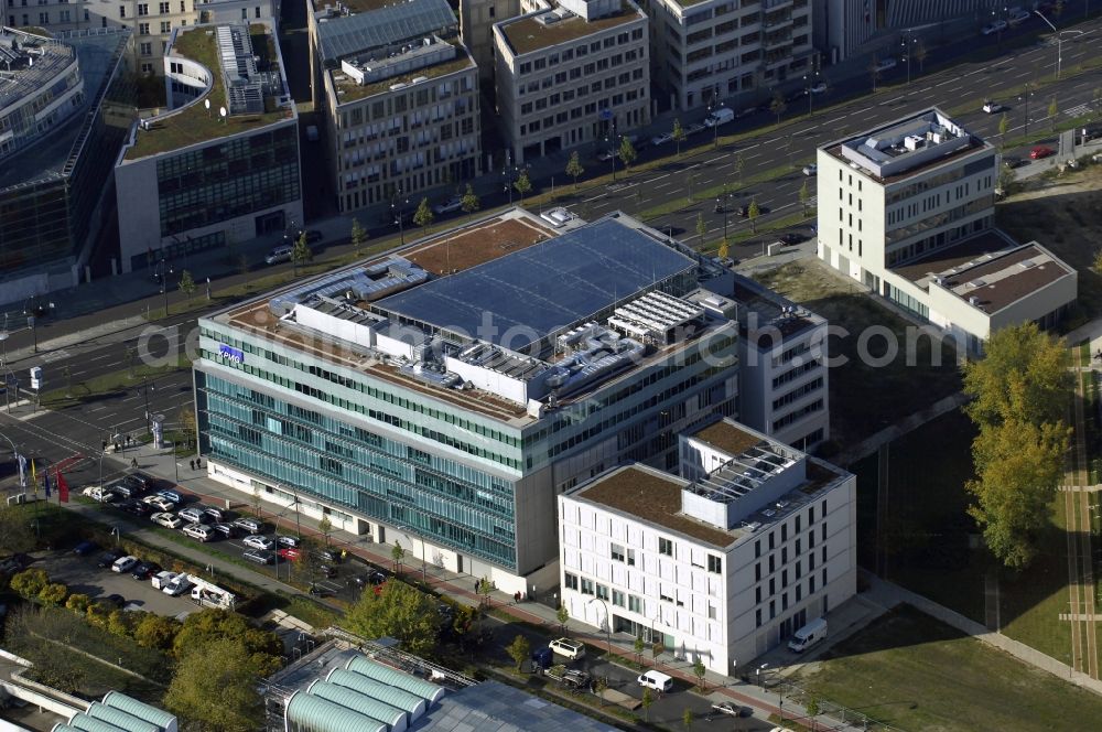 Aerial photograph Berlin - Office building of KPMG AG Wirtschaftspruefungsgesellschaft on Klingelhoeferstrasse in Berlin, Germany