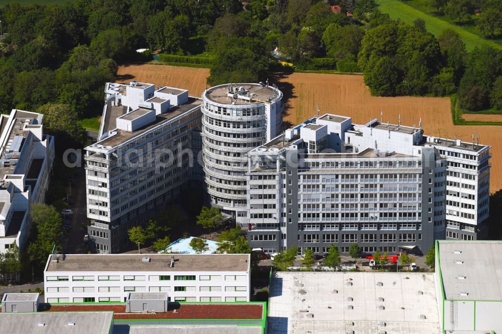 Eschborn from the bird's eye view: Office building on Ludwig-Erhard-Strasse in Eschborn in the state Hesse, Germany