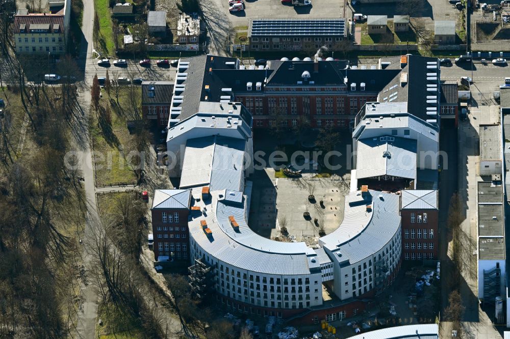 Aerial image Berlin - Office building on street Herzbergstrasse in the district Lichtenberg in Berlin, Germany