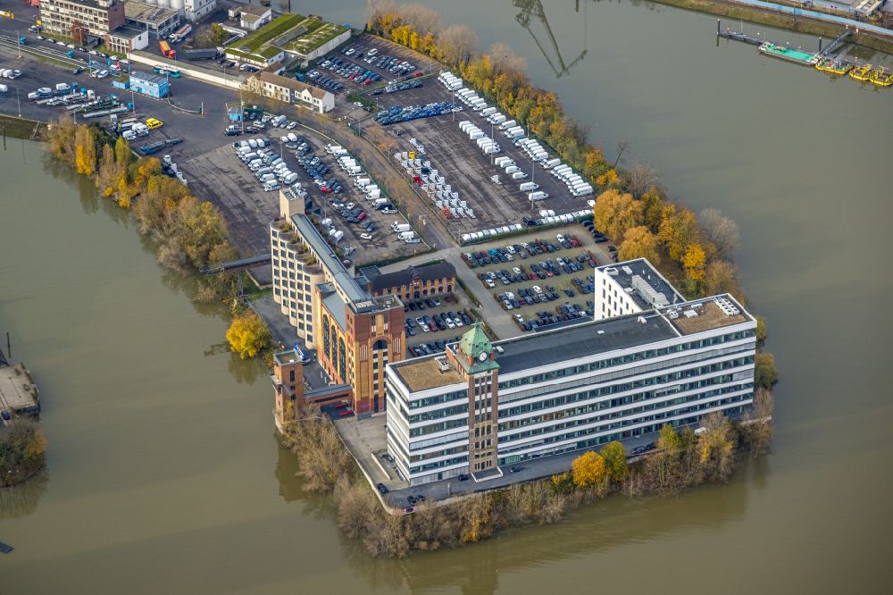 Düsseldorf from above - Office building on Plange Muehle in the district Hafen in Duesseldorf at Ruhrgebiet in the state North Rhine-Westphalia, Germany