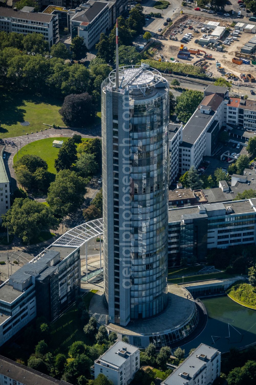 Essen from the bird's eye view: Office building of the administrative and business center of the headquarters of the energy provider RWE at the RWE Tower in the district Suedviertel in Essen at Ruhrgebiet in North Rhine-Westphalia