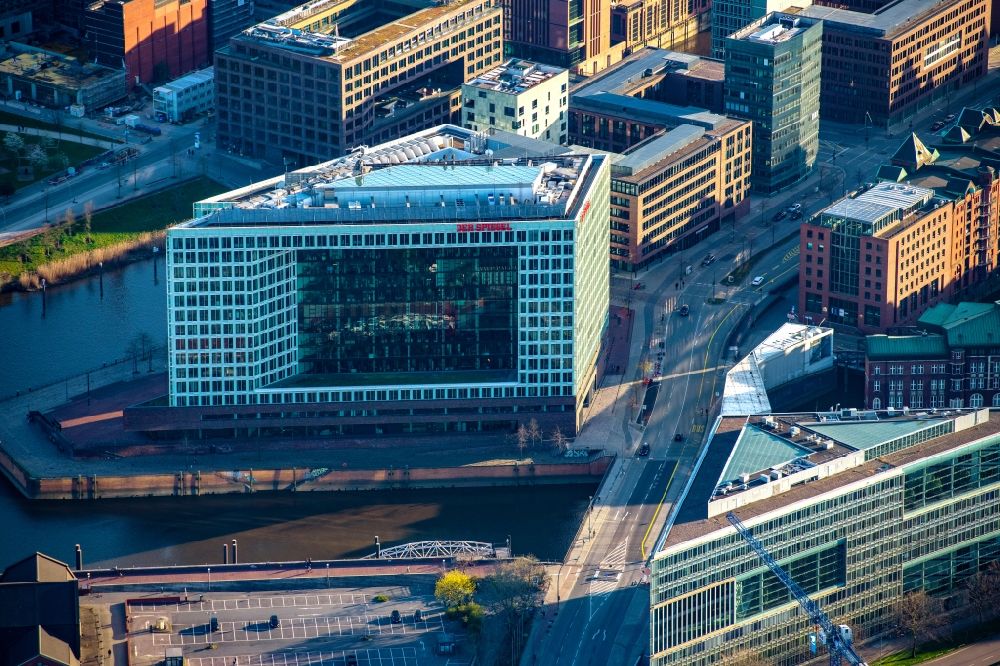 Aerial image Hamburg - Office building of the administrative house and business house the SPIEGEL publishing company Rudolf Augstein GmbH and Co. KG and the manager magazine Publishing company society mbh in Hamburg, Germany
