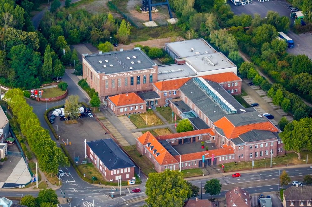 Aerial image Bochum - Office building of Technologie- and Gruenofzentrum Wattenscheid in the Lyrenstrasse in Bochum in the state North Rhine-Westphalia, Germany
