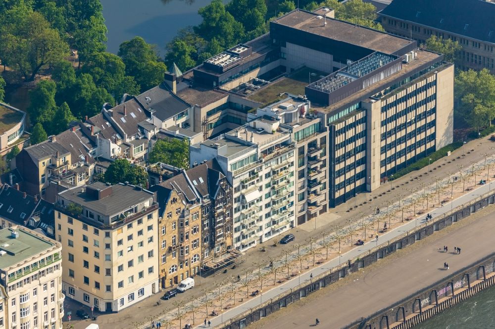 Aerial image Düsseldorf - Office building on Mannesmannufer on shore of rhine in the district Carlstadt in Duesseldorf in the state North Rhine-Westphalia, Germany