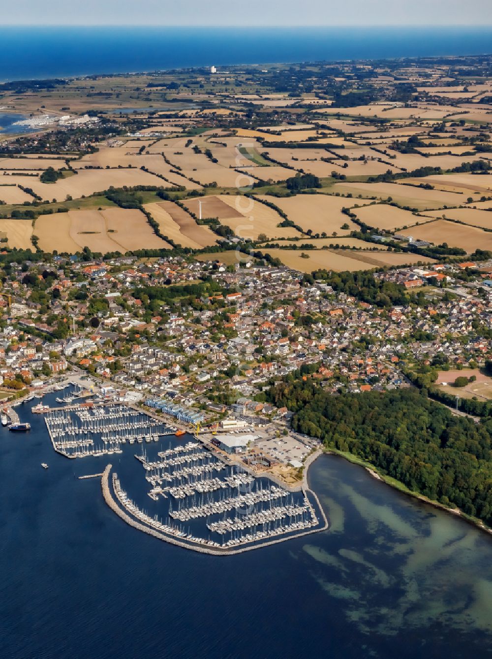 Aerial image Laboe - Bay along the sea coast with marina and commercial ports in Laboe in the state of Schleswig-Holstein, Germany