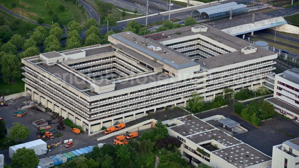 Aerial photograph Bonn - Office building Ehemaliges Landesbehoerdenhaus on Friedrich-Ebert-Allee in Bonn in the state North Rhine-Westphalia, Germany