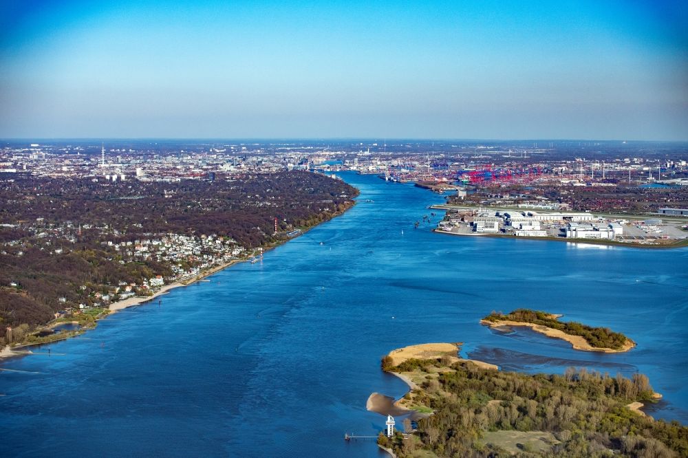 Hamburg from above - Groyne landscape Elbe - river course height Nesssand in Hamburg, Germany