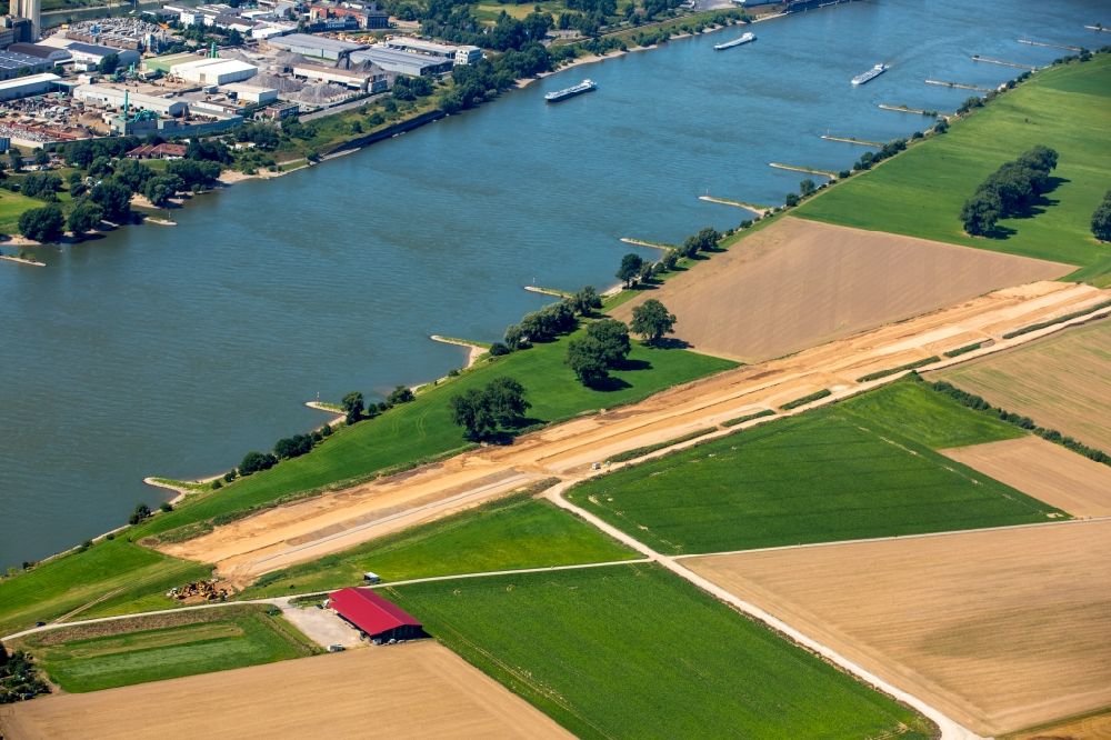 Aerial photograph Duisburg - Groyne head of the of Rhine river course in the district Muendelheim in Duisburg in the state North Rhine-Westphalia