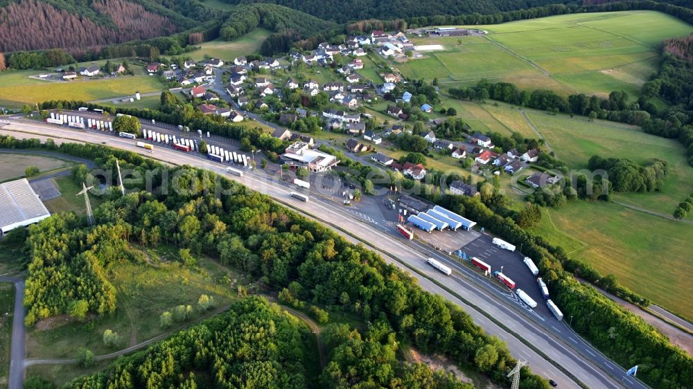 Aerial photograph Neustadt (Wied) - Bundesautobahn 3, rest area Fernthal in the state Rhineland-Palatinate, Germany