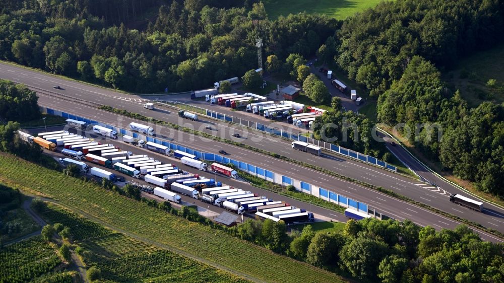Aerial image Bad Honnef - Bundesautobahn 3, rest area Logebach in the state North Rhine-Westphalia, Germany