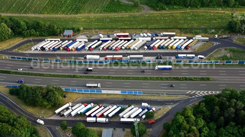 Aerial image Bad Honnef - Bundesautobahn 3, rest area Logebach in the state North Rhine-Westphalia, Germany