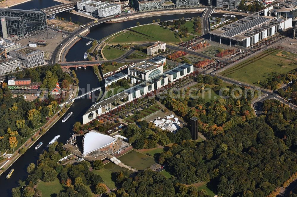 Aerial image Berlin - Chancellor's Office in the government district on the banks of the River Spree in Berlin Tiergarten